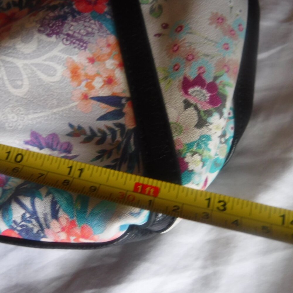 Nicole Miller womens Flower Purse Tote Shoulder Purse - Picture 6 of 8